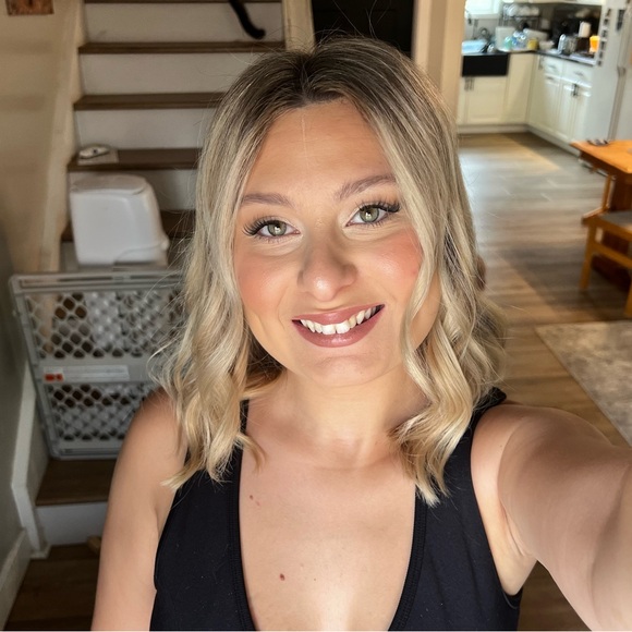 Meet your Posher, Aaliyah - Picture 1 of 1